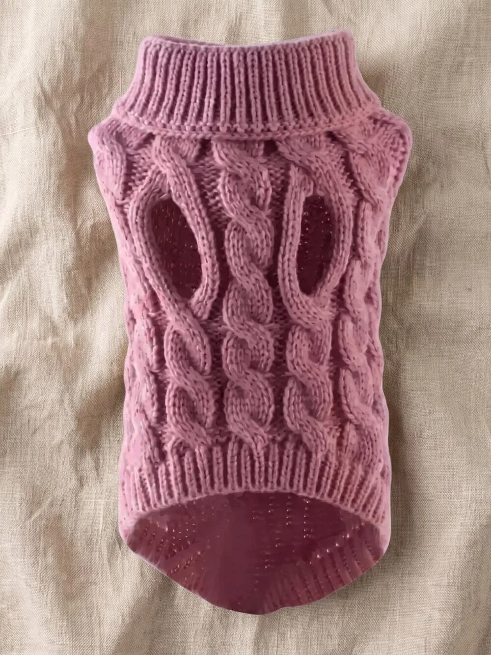 Pet sweater for 5.5 - 7.7 lbs